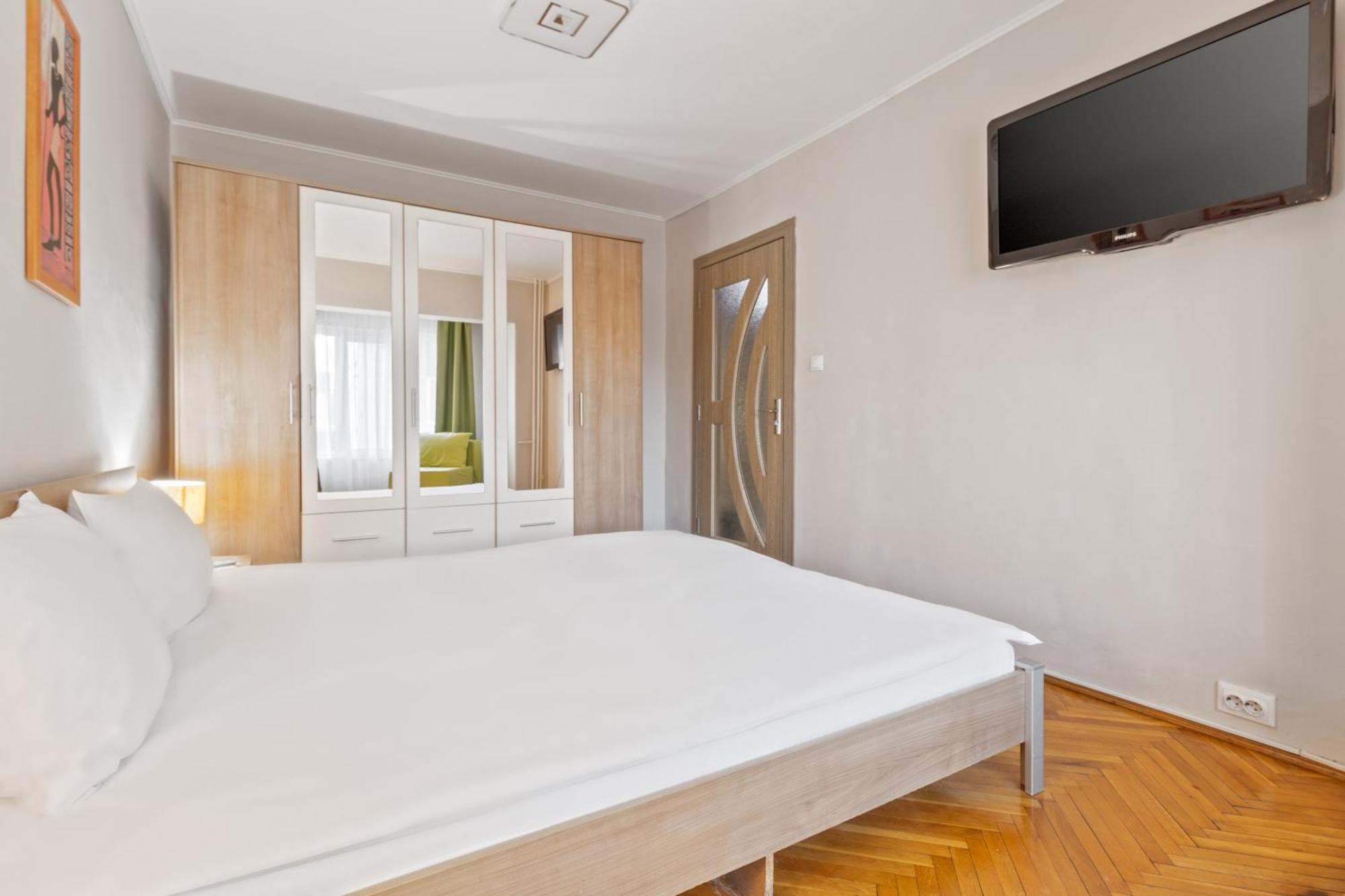 Apartament Helena Oradea Exterior photo